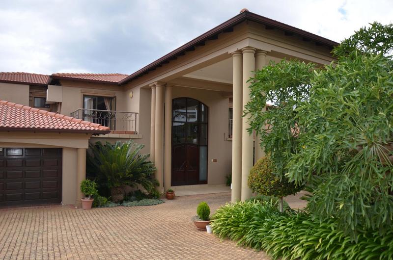 4 Bedroom Property for Sale in Hartenbos Heuwels Western Cape
